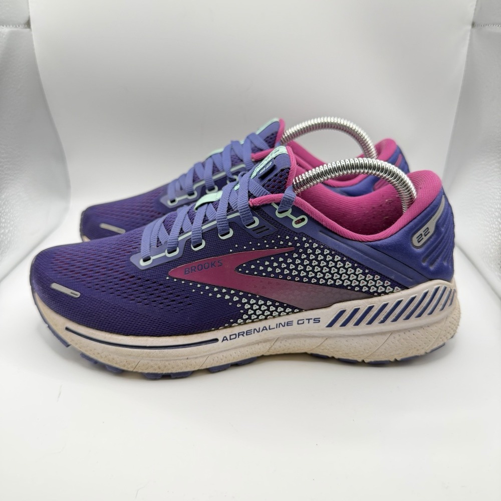 Brooks Adrenaline GTS 22 Womens Running Shoes Size 9 Purple Pink Support Casual
